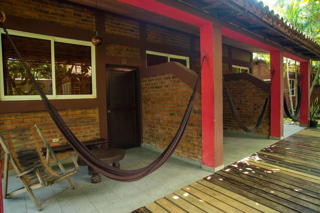Hotel & Bar La Guitarra — ภาพห้องพักและบรรยากาศ