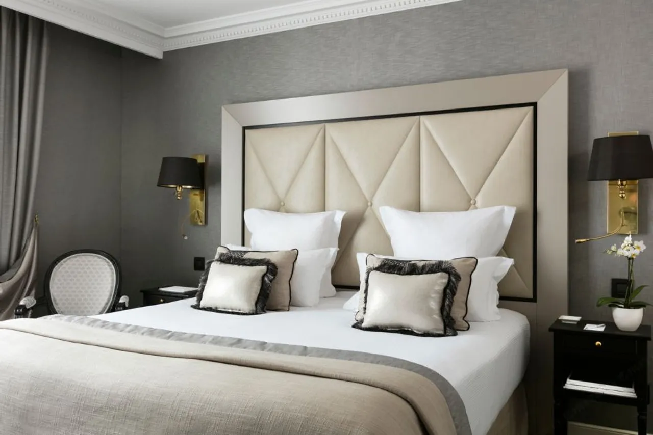 Hotel Barriere Le Majestic Cannes — ภาพห้องพักและบรรยากาศ