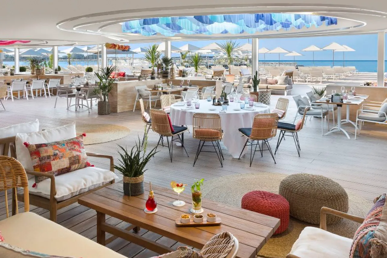 Hotel Barriere Le Majestic Cannes — ภาพห้องพักและบรรยากาศ