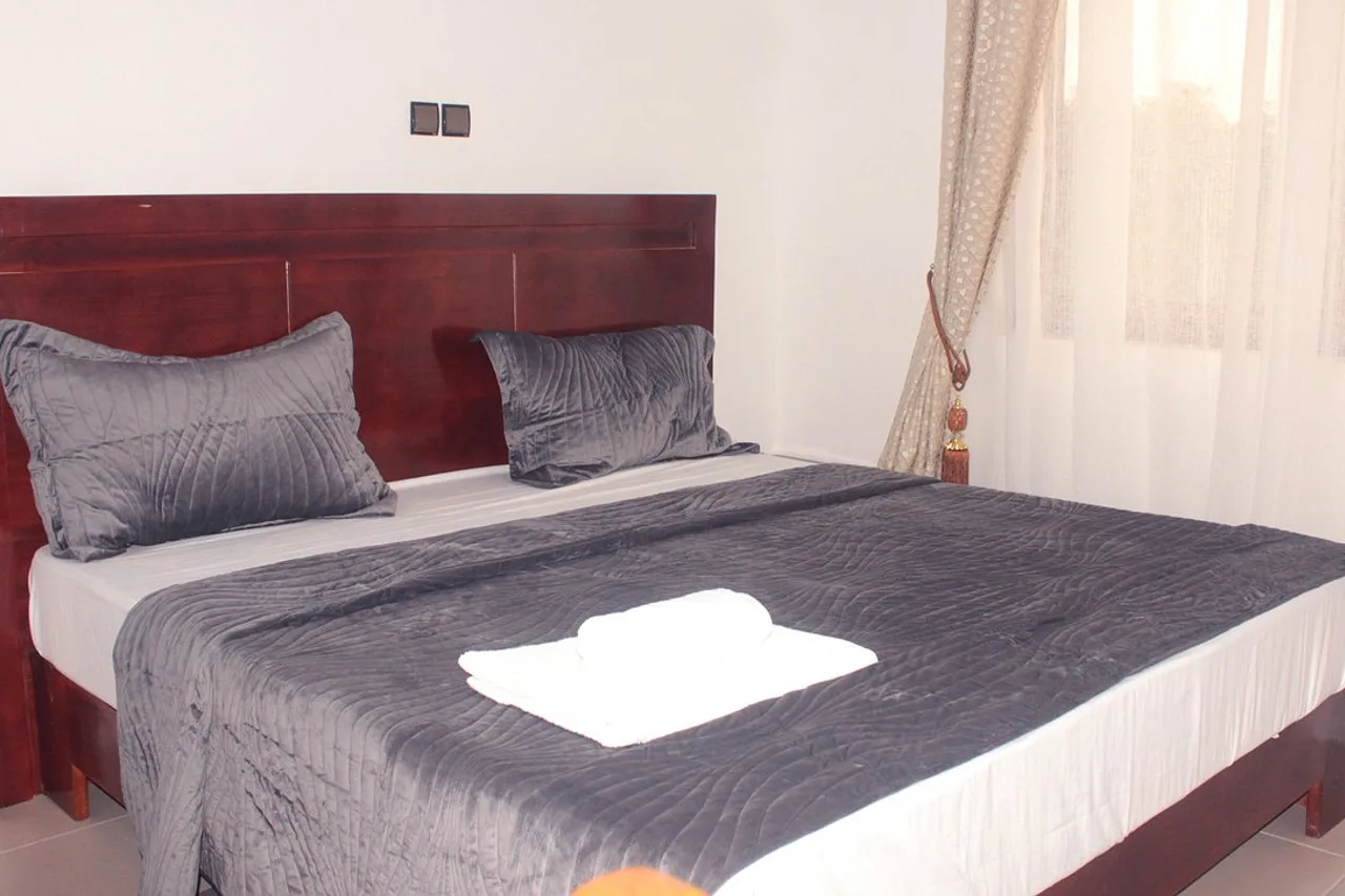 Hotel Bel Azur Cotonou — ภาพห้องพักและบรรยากาศ
