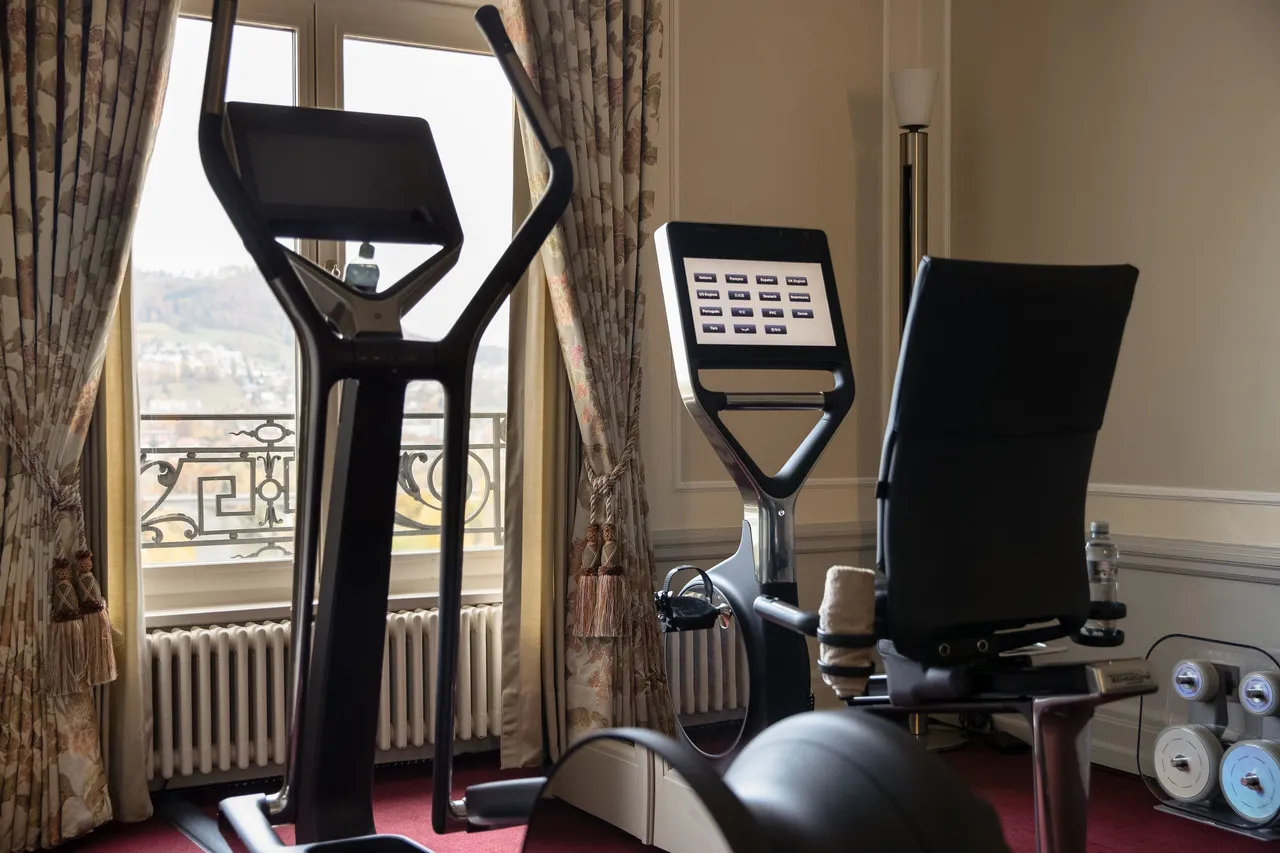 Hotel Bellevue Palace Bern — rooms and atmosphere