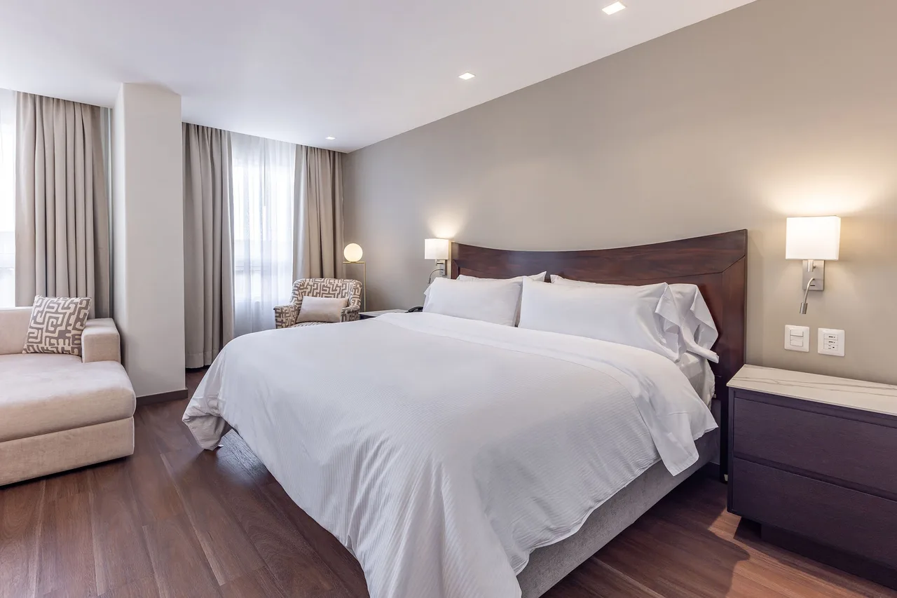 Hotel Biltmore Guatemala — ภาพห้องพักและบรรยากาศ