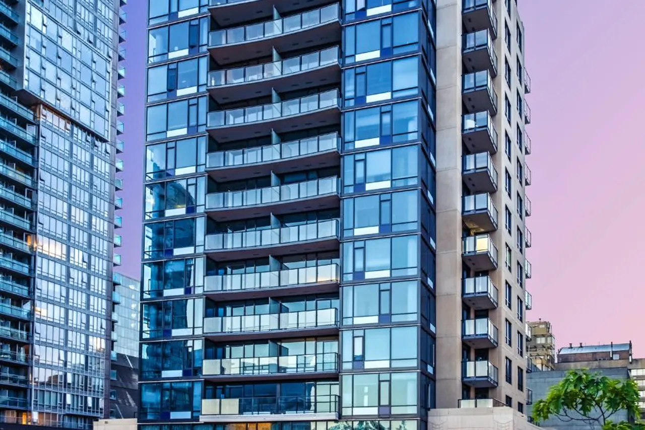 Hotel BLU Vancouver — ภาพห้องพักและบรรยากาศ