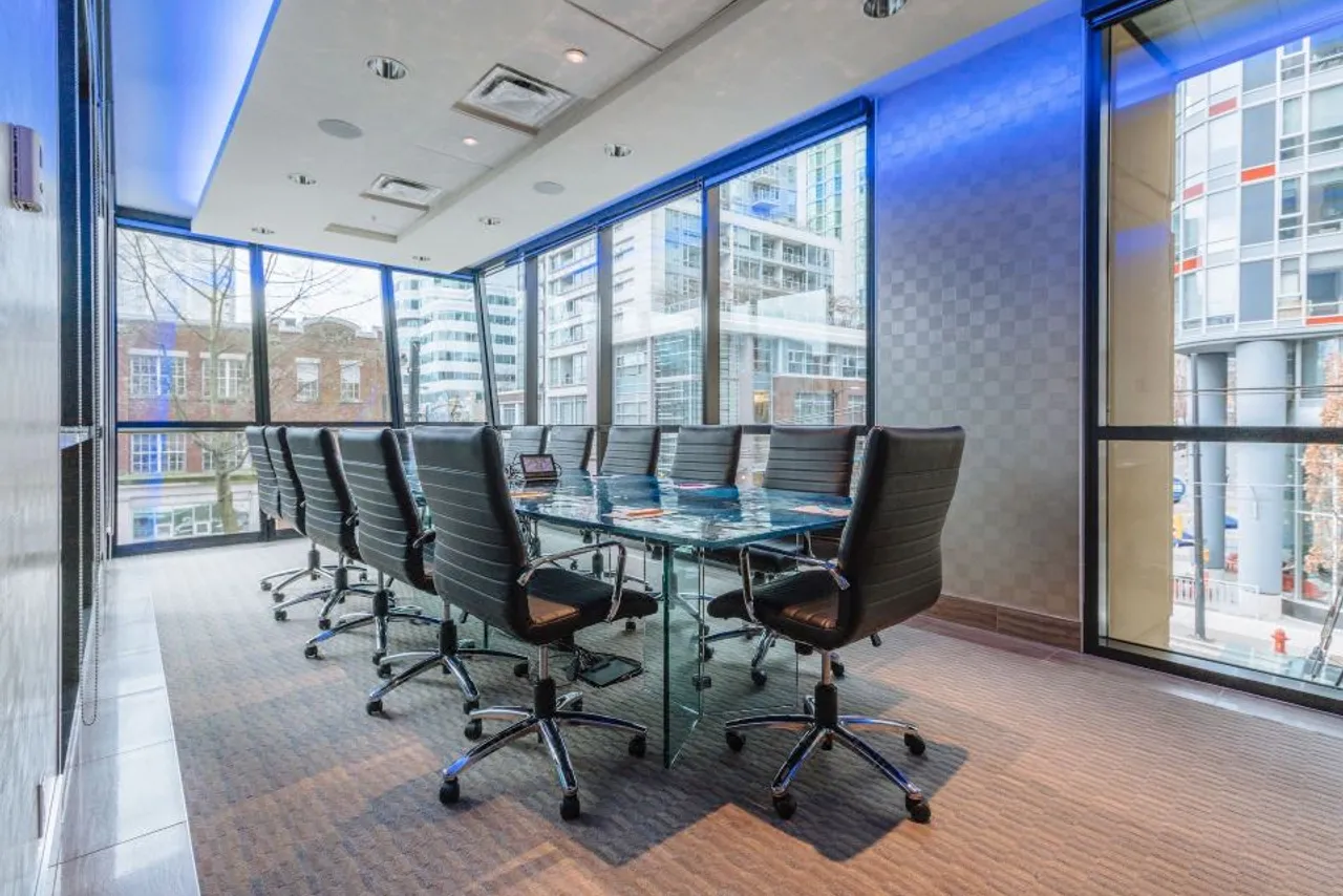 Hotel BLU Vancouver — ภาพห้องพักและบรรยากาศ