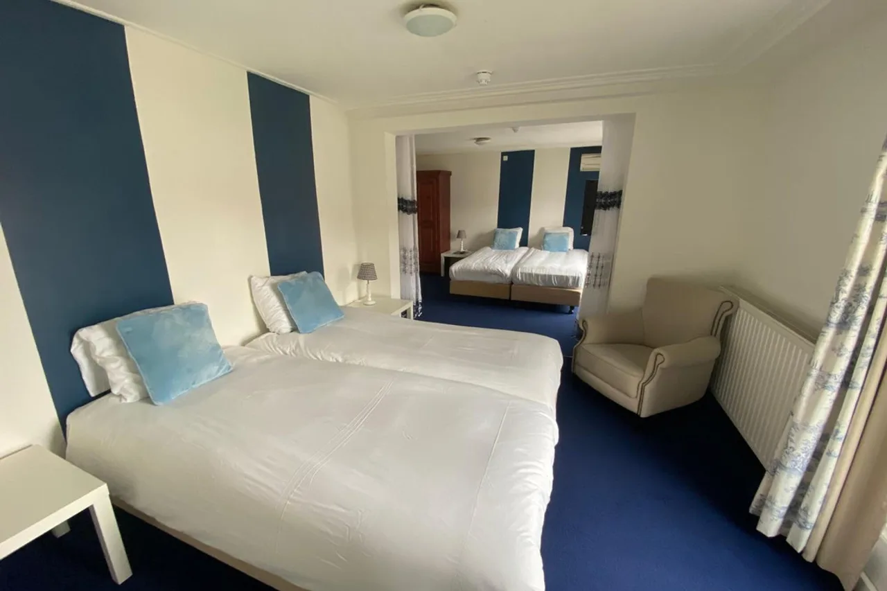 Hotel Bridges House — ภาพห้องพักและบรรยากาศ