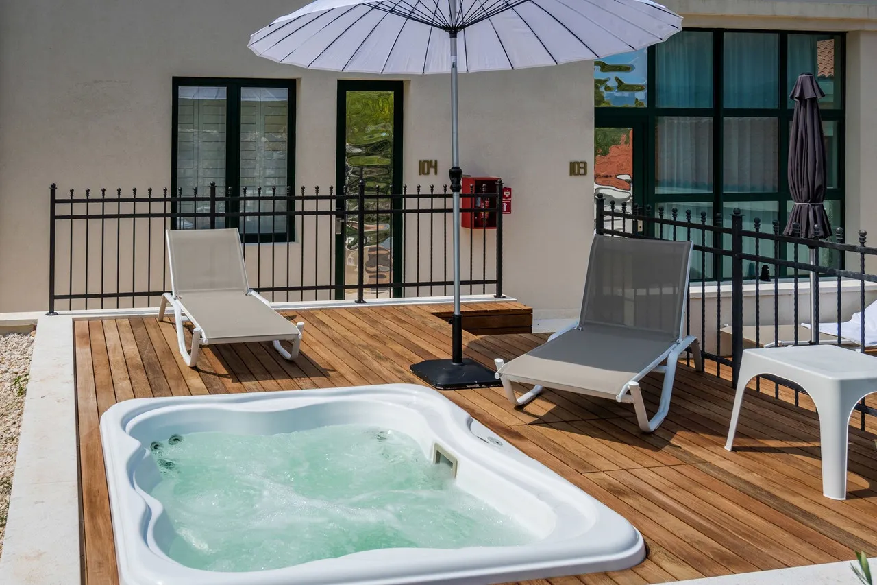 Brown Beach House & Spa — rooms and atmosphere