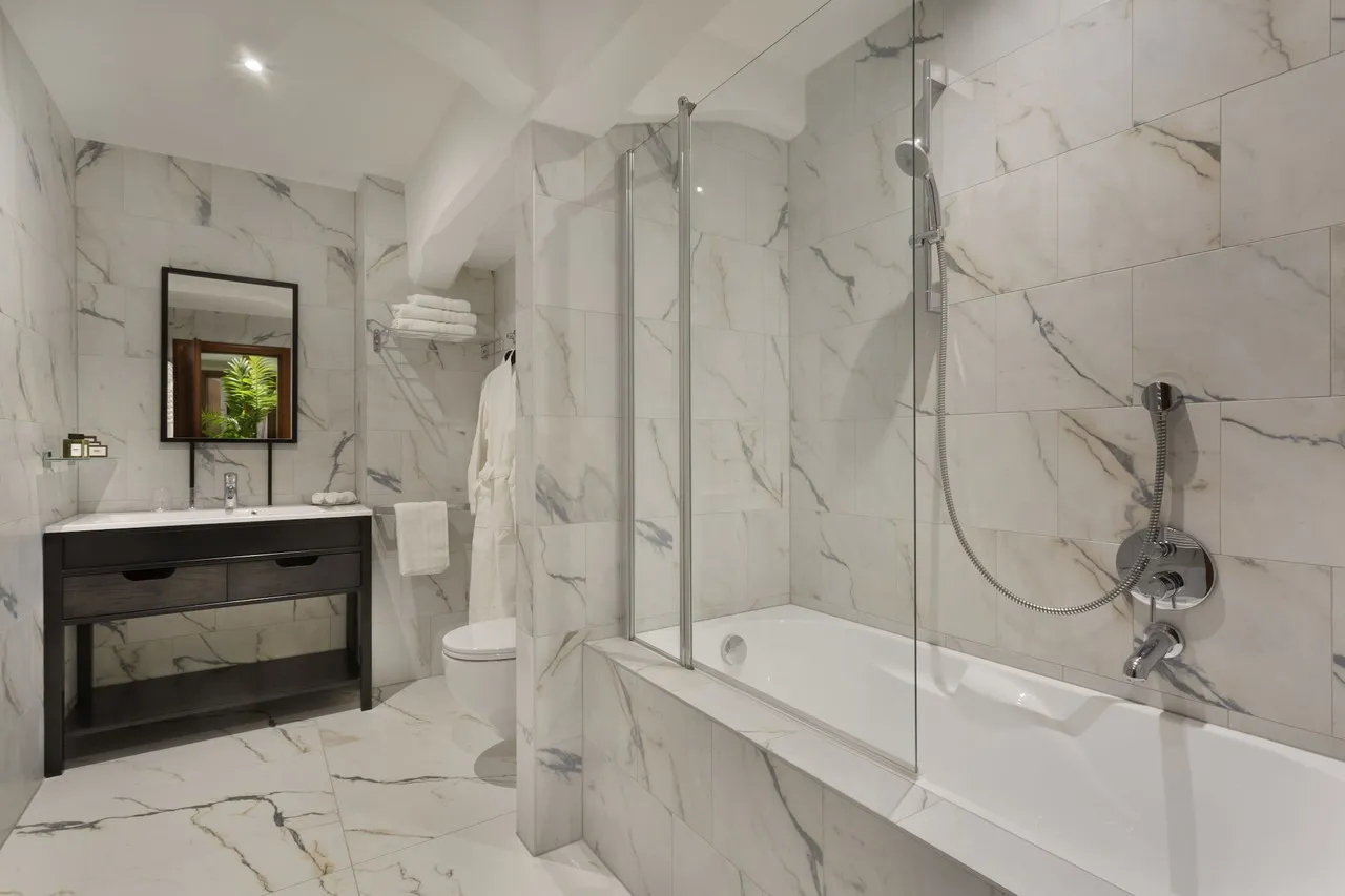 Brown Beach House & Spa — rooms and atmosphere