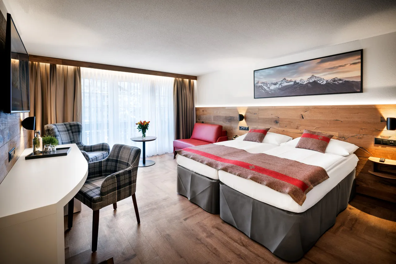 Hotel Butterfly (BW Signature Collection) — rooms and atmosphere
