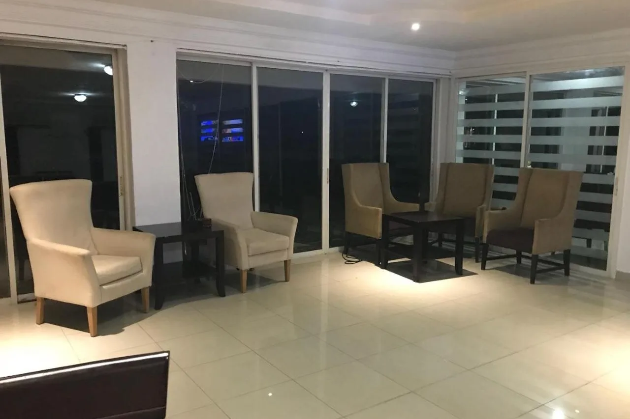 Hotel Cabenda — rooms and atmosphere