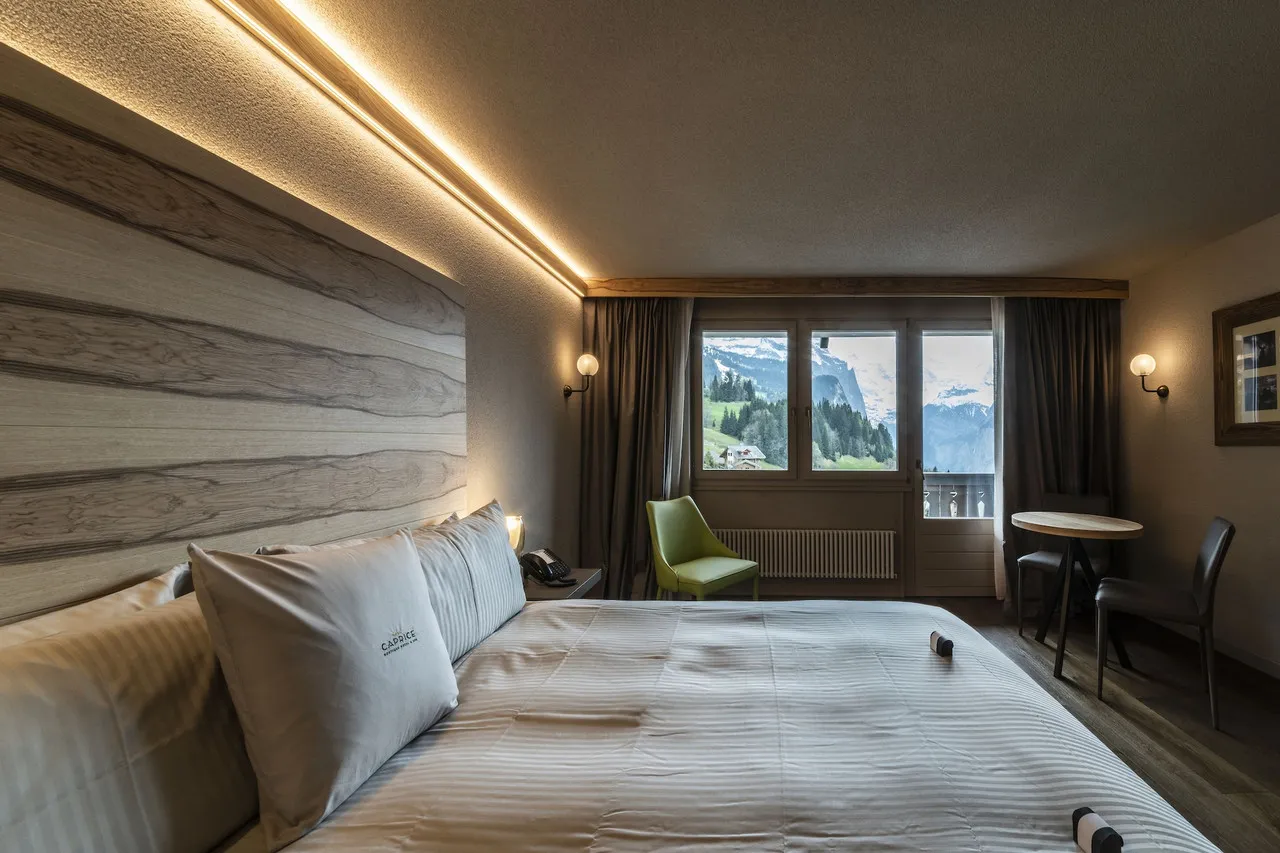 Hotel Caprice — rooms and atmosphere