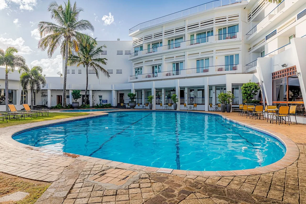Hotel Cardoso — ภาพห้องพักและบรรยากาศ