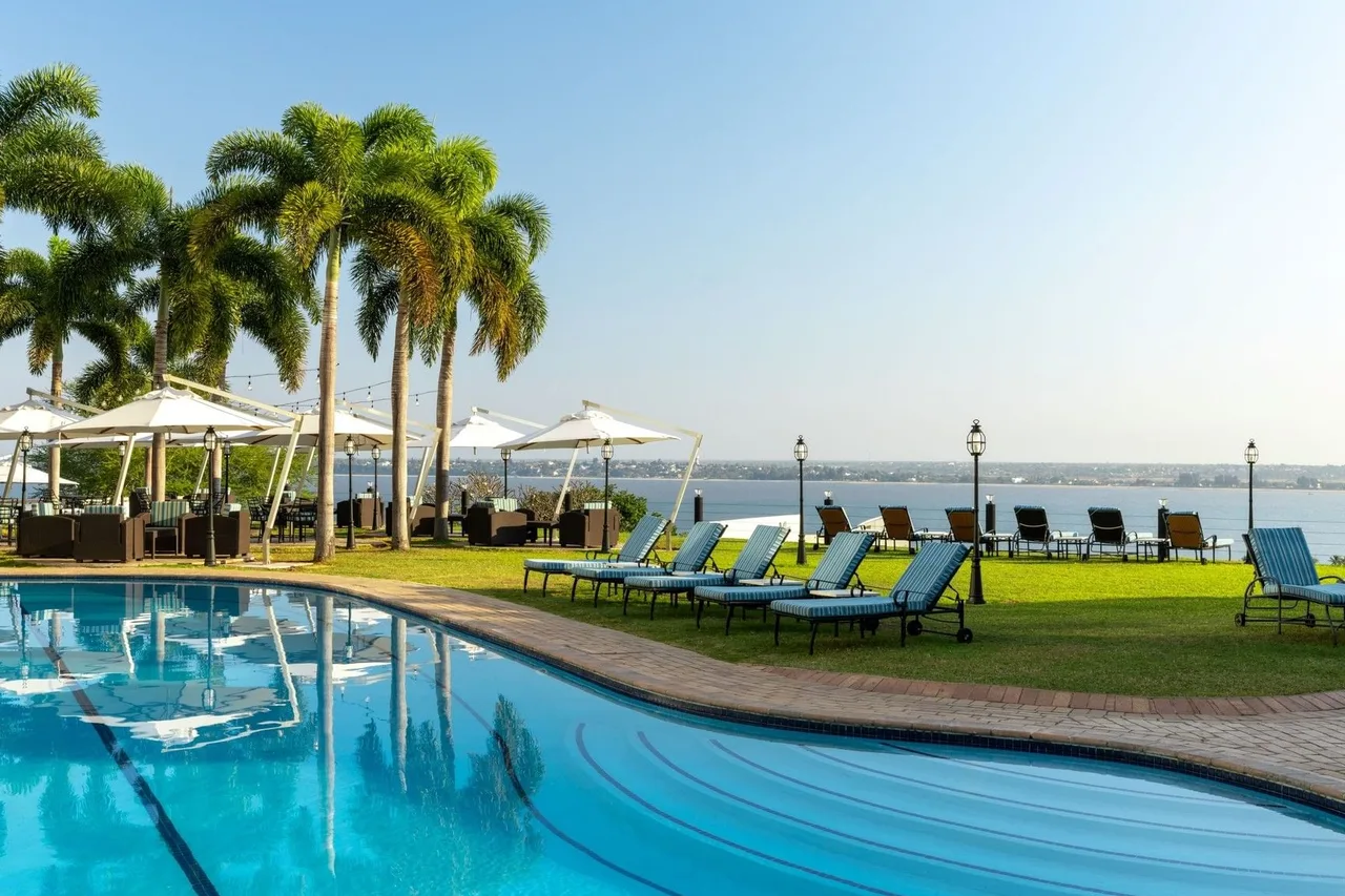 Hotel Cardoso — ภาพห้องพักและบรรยากาศ