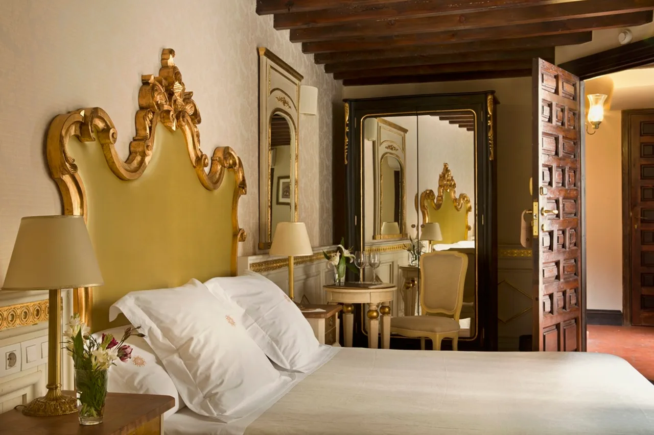 Hotel Casa 1800 Granada — กรานาดา
