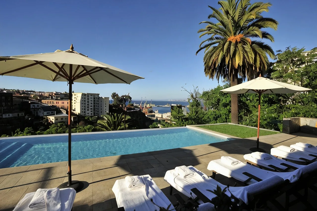 Hotel Casa Higueras — บัลปาราอีโซ