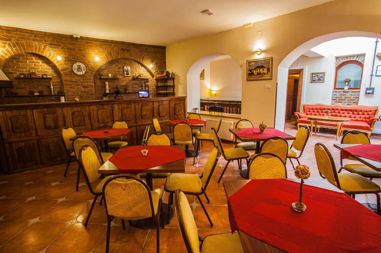 Hotel Casa Wagner Brasov — ภาพห้องพักและบรรยากาศ