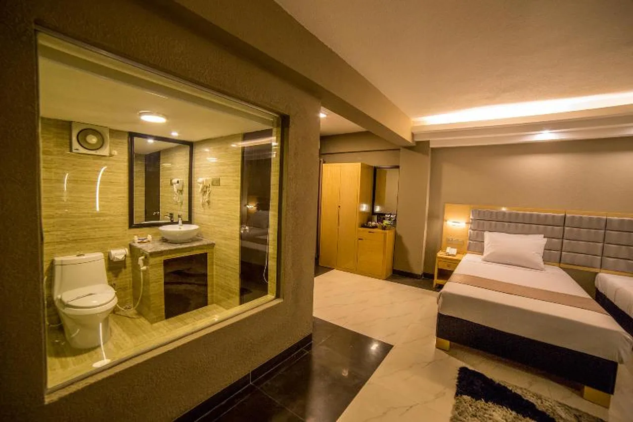 Hotel Castle Salam — ภาพห้องพักและบรรยากาศ