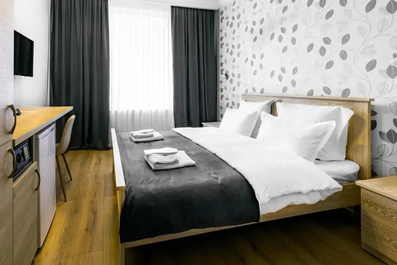 Hotel Caucasus Borjomi — ภาพห้องพักและบรรยากาศ