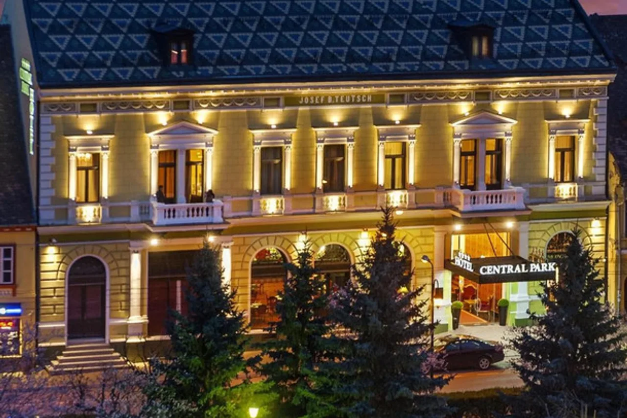 Hotel Central Park Sighisoara — ภาพห้องพักและบรรยากาศ