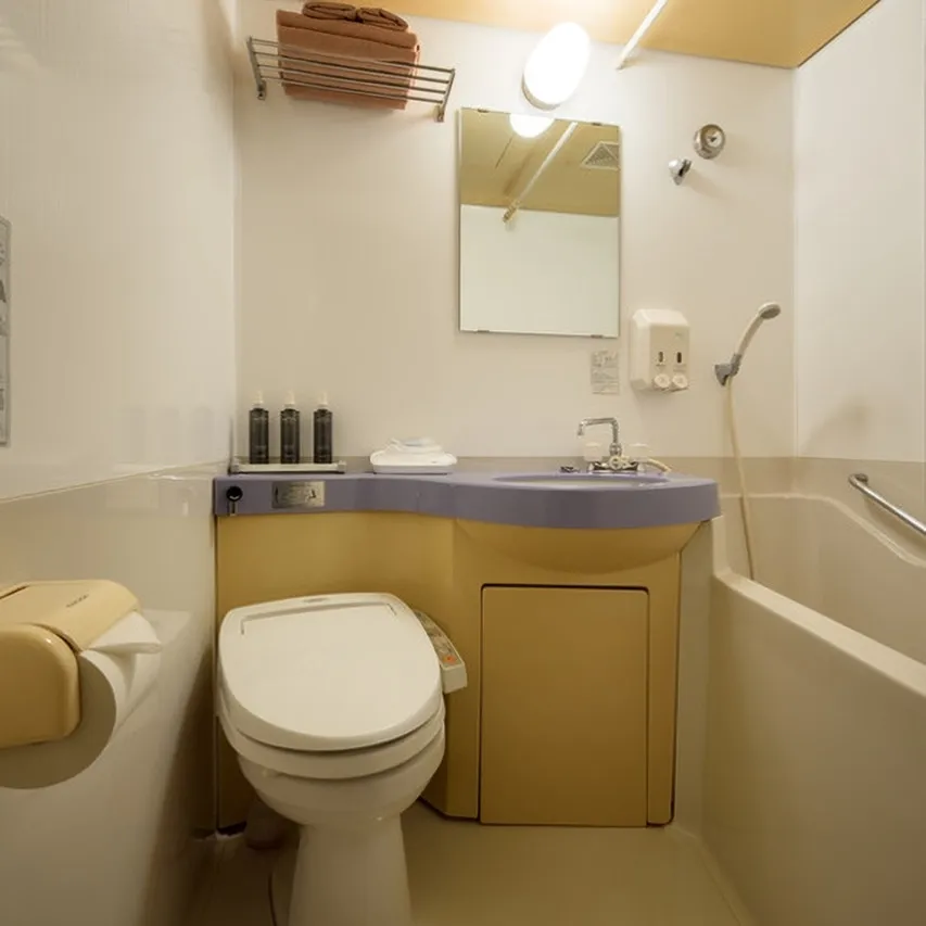 Hotel Cerezo Tokyo — rooms and atmosphere