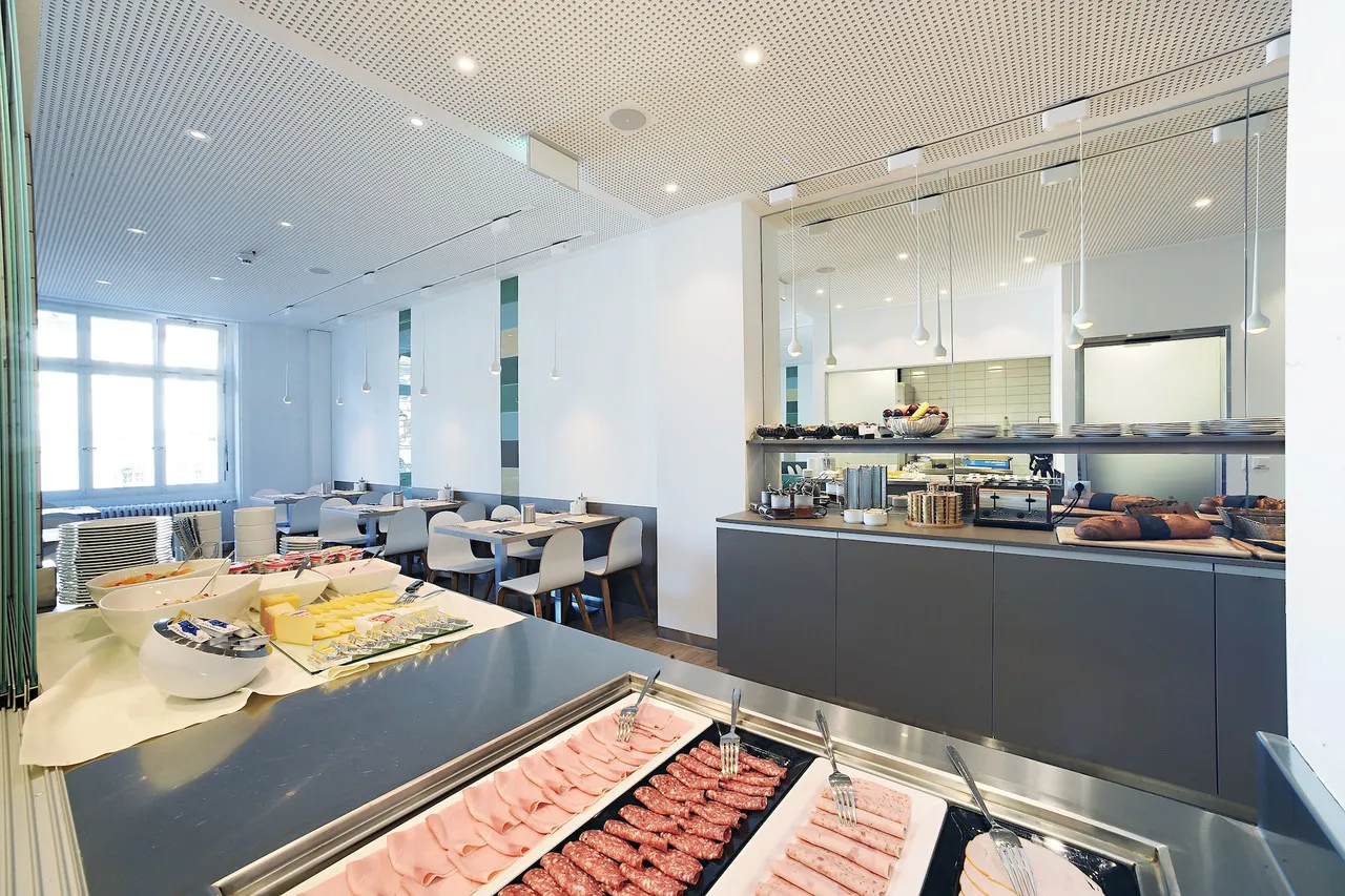 Hotel City am Bahnhof — rooms and atmosphere