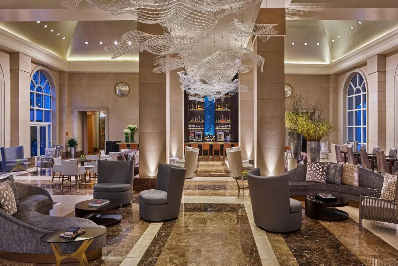 Hotel Crescent Court — โรงแรมในดัลลัส