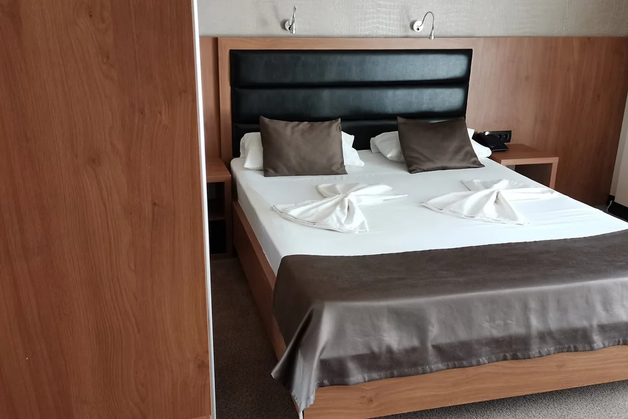 Hotel Crnogorska Kuca — ภาพห้องพักและบรรยากาศ