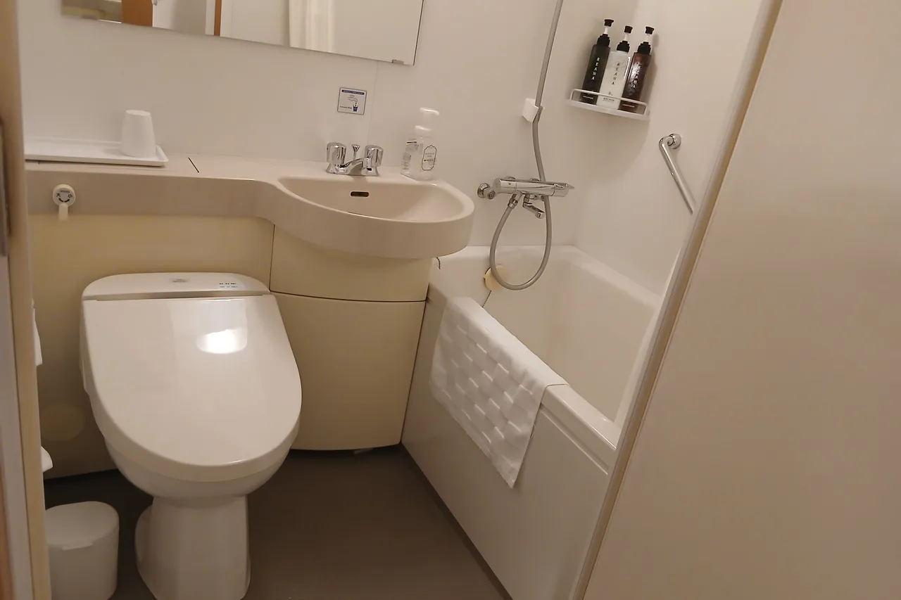 Hotel Cuore Nagasaki Ekimae — rooms and atmosphere