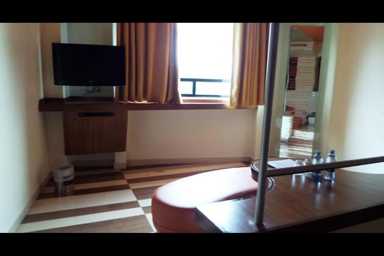 Hotel Cuore — ภาพห้องพักและบรรยากาศ