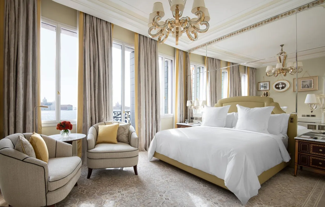 Hotel Danieli, a Luxury Collection Hotel — rooms and atmosphere