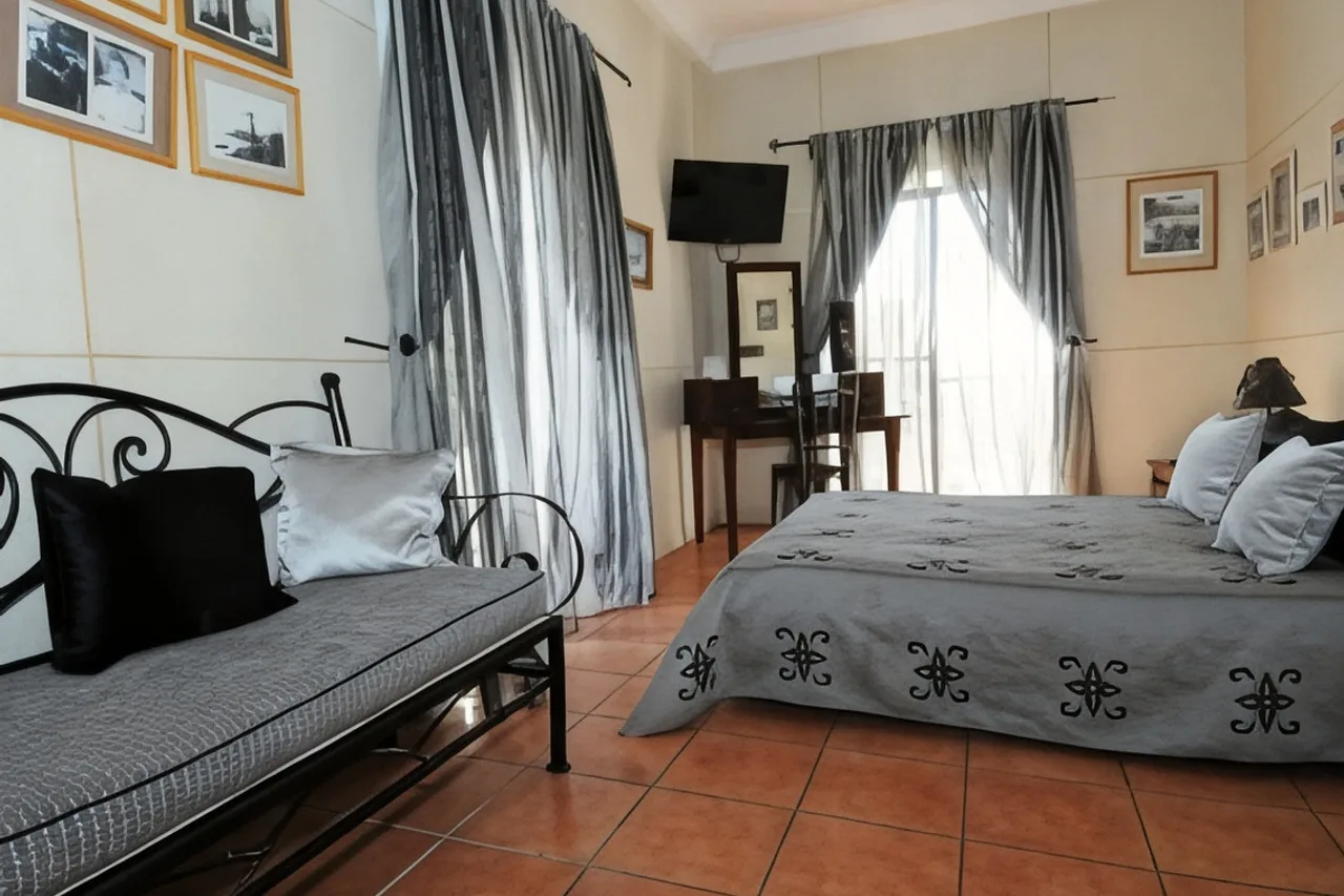 Hotel de la Poste — แซงต์หลุยส์