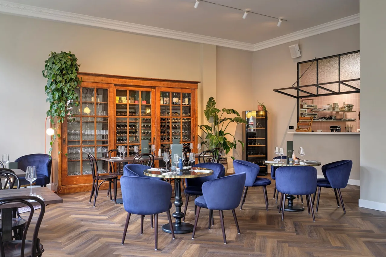 Hotel de Plataan Delft Centrum — ภาพห้องพักและบรรยากาศ