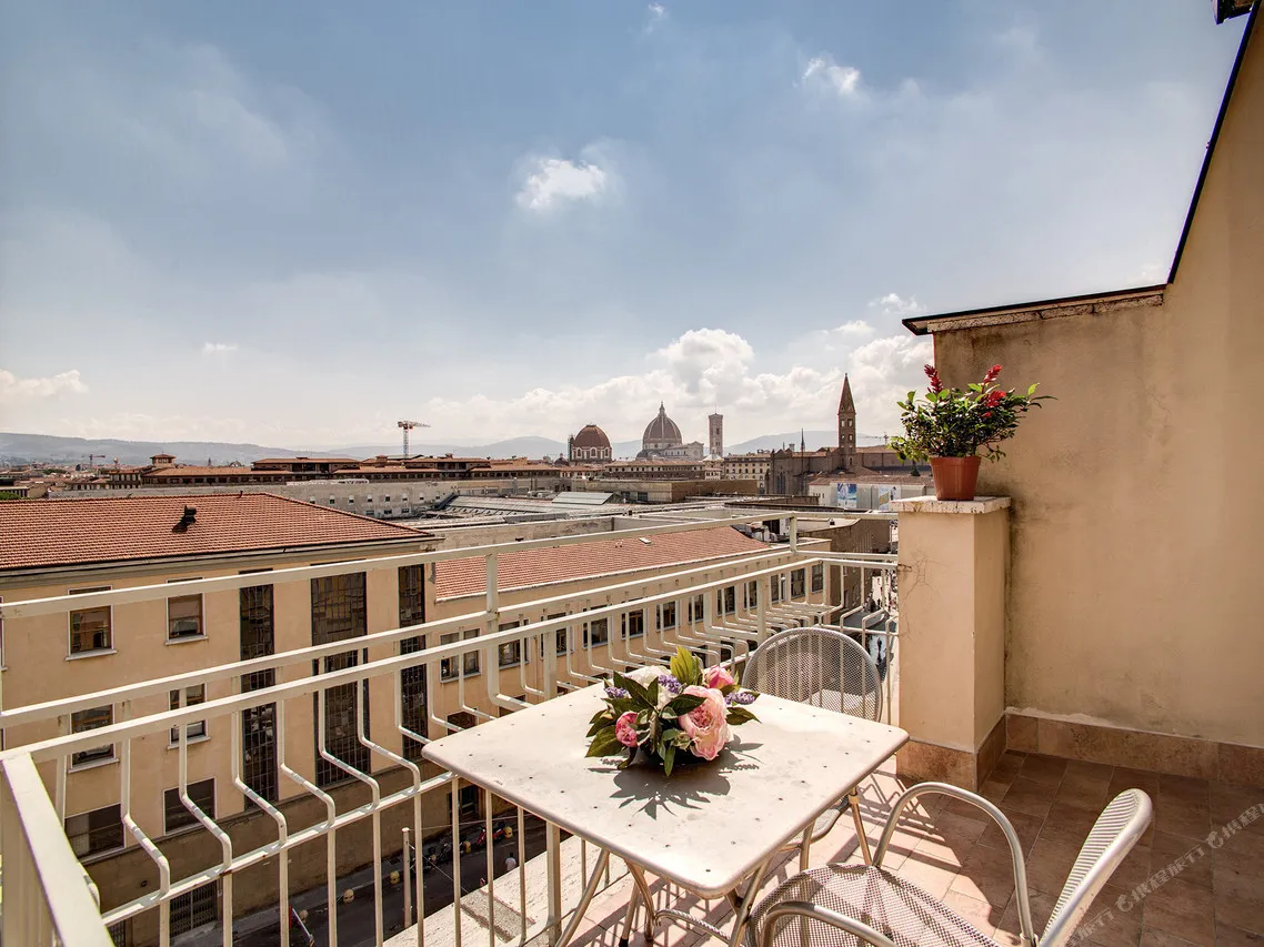 Hotel Delle Nazioni — rooms and atmosphere