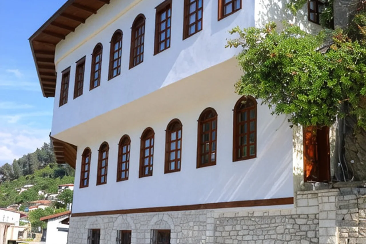 Hotel Demaj — ภาพห้องพักและบรรยากาศ
