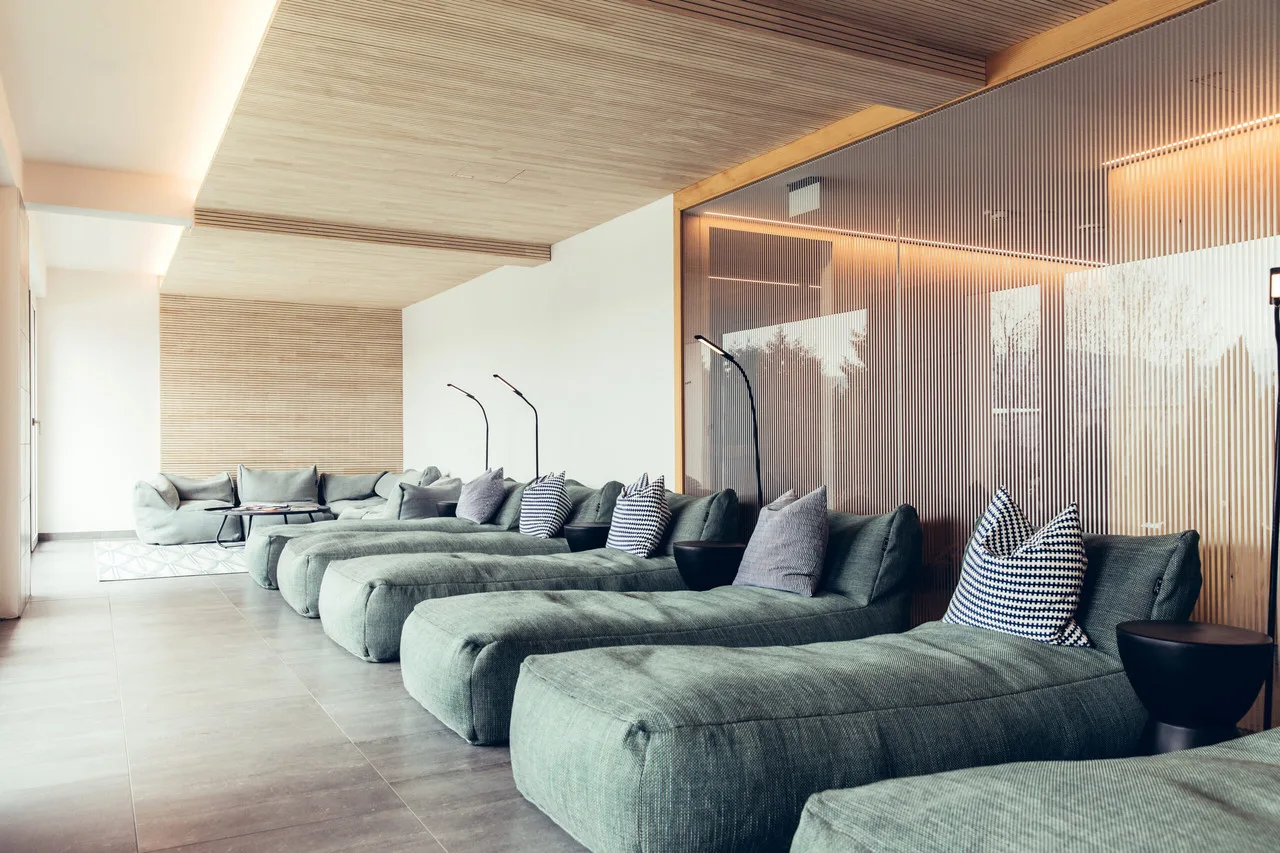 Hotel Dermuth Klagenfurt — ภาพห้องพักและบรรยากาศ
