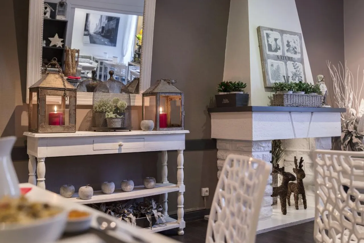 Hôtel des Alpes — ภาพห้องพักและบรรยากาศ