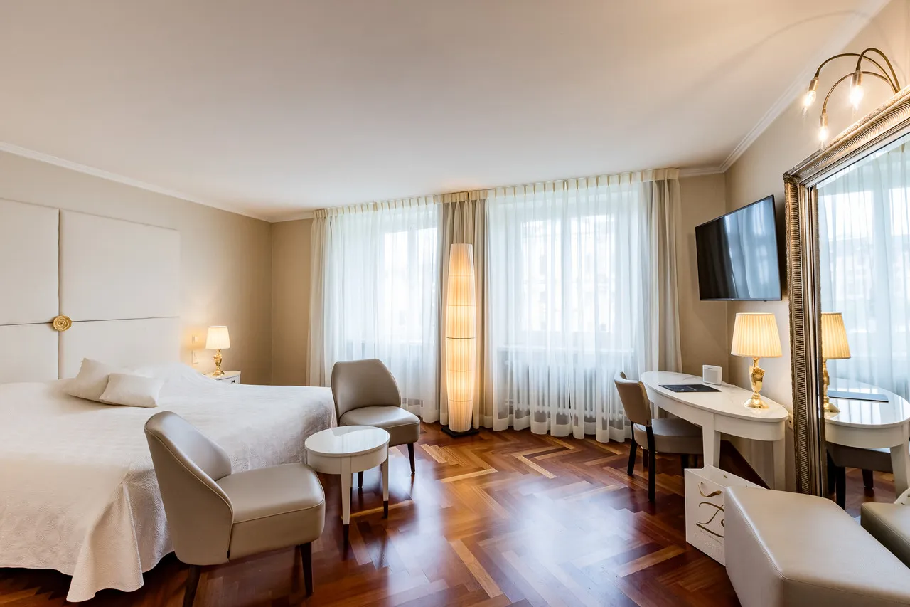 Hotel des Balances — rooms and atmosphere