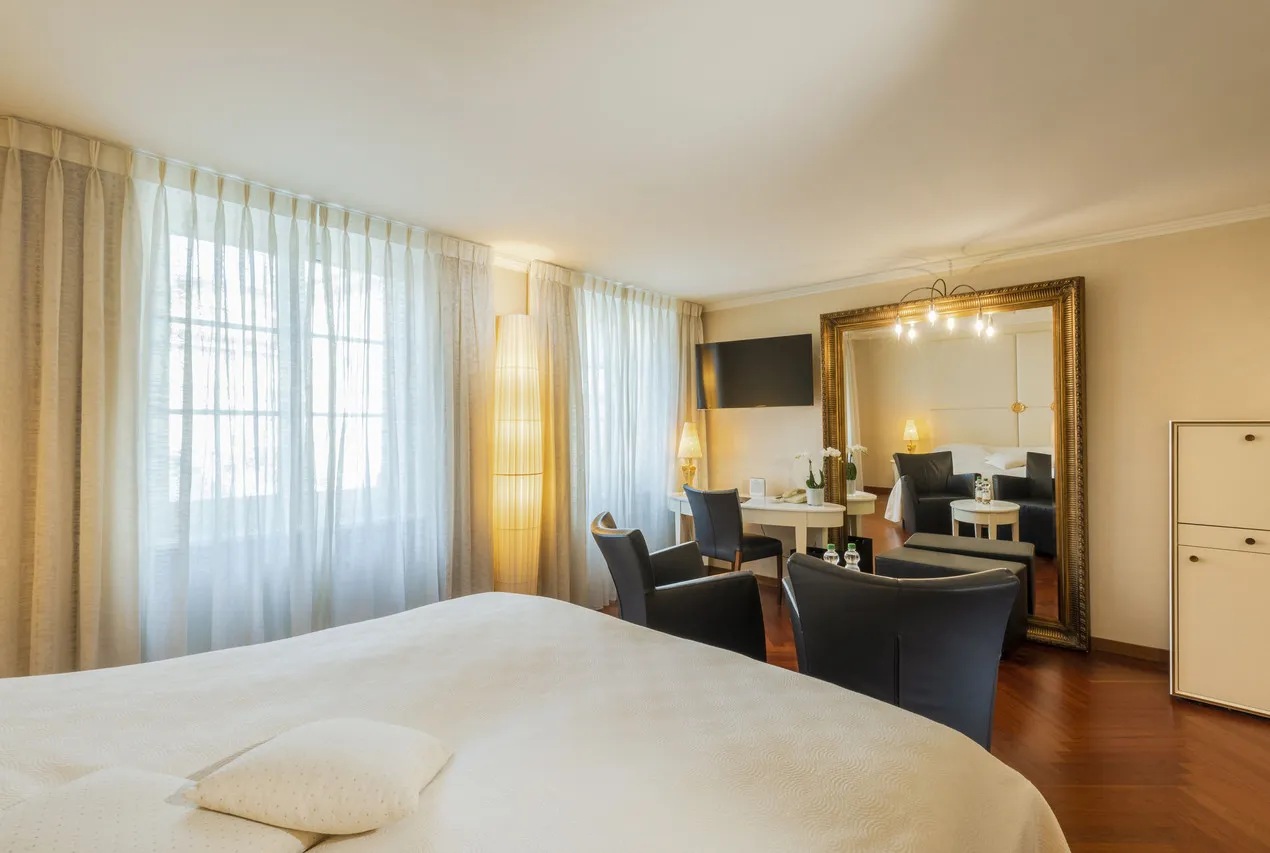 Hotel des Balances — rooms and atmosphere