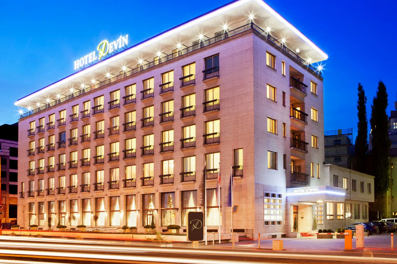 Hotel Devín — โรงแรมในบราติสลาวา