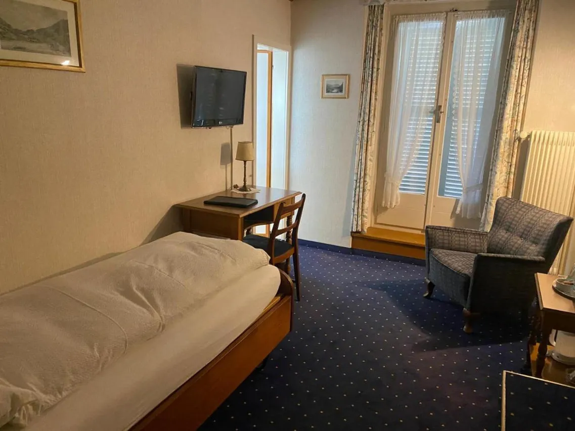 Hotel Du Lac Interlaken — rooms and atmosphere