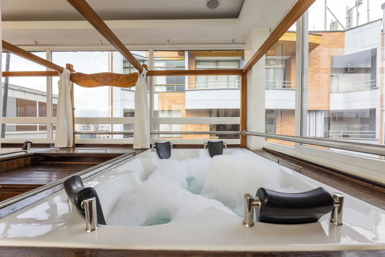 Hotel Du Parc Royal — ภาพห้องพักและบรรยากาศ