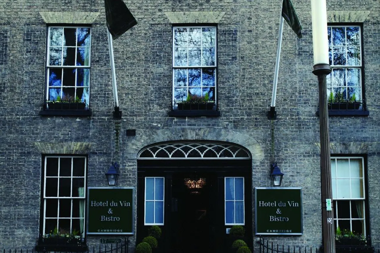10 อันดับร้านอาหารห้ามพลาดในประเทศอังกฤษ (England)