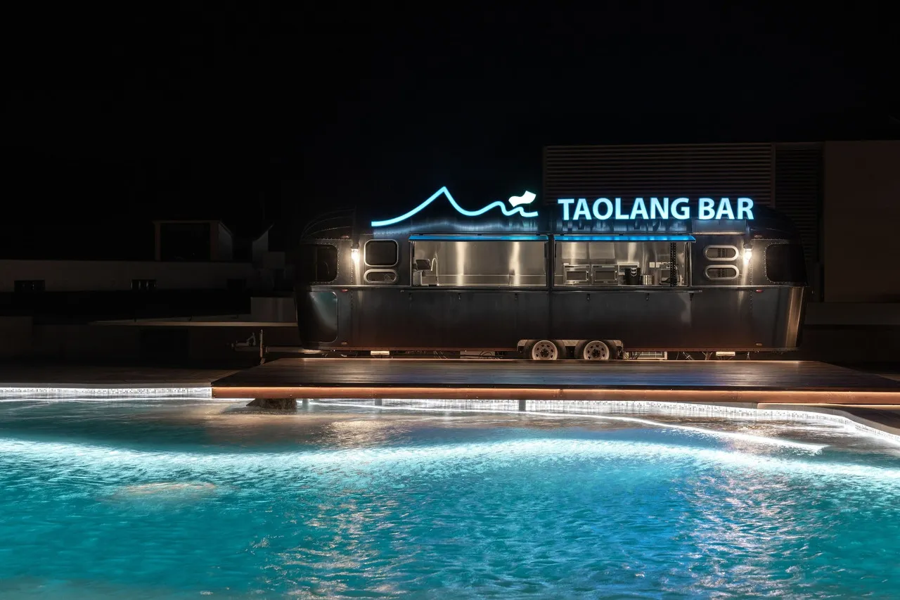 Hotel dùa Kenting — rooms and atmosphere