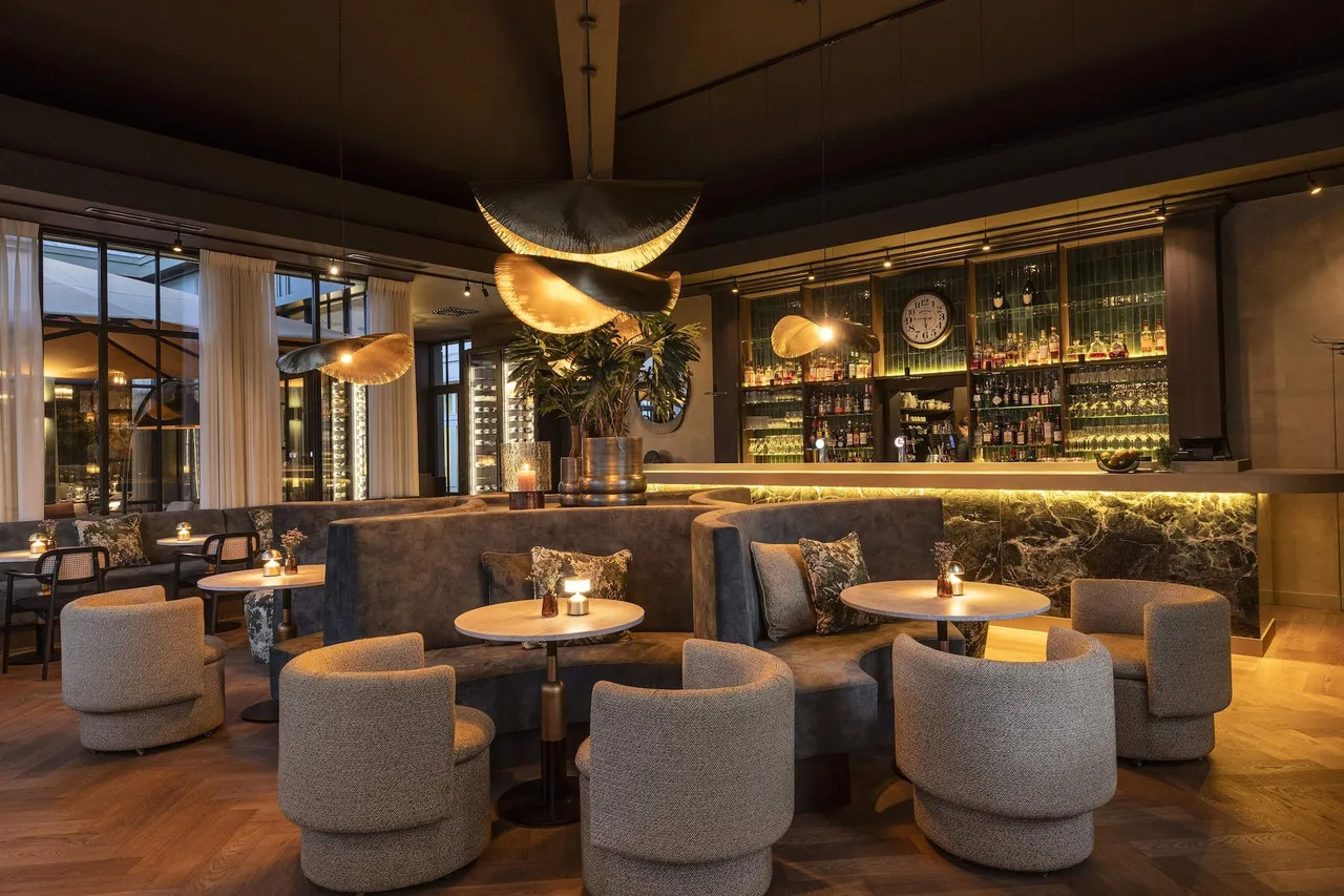 Hotel Dukes' Palace Brugge — rooms and atmosphere