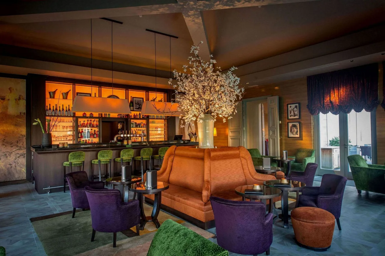 Hotel Dukes' Palace Brugge — rooms and atmosphere