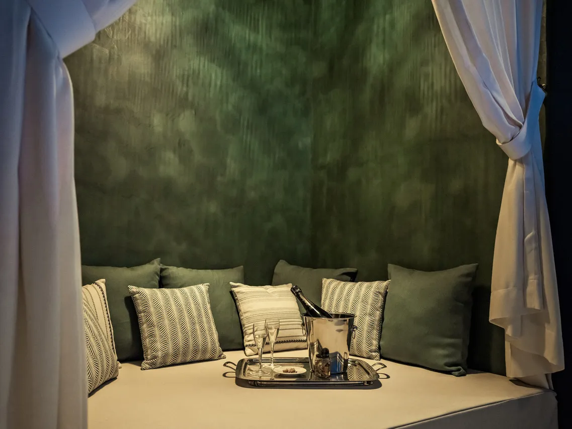 Hotel Duquesne Eiffel — rooms and atmosphere