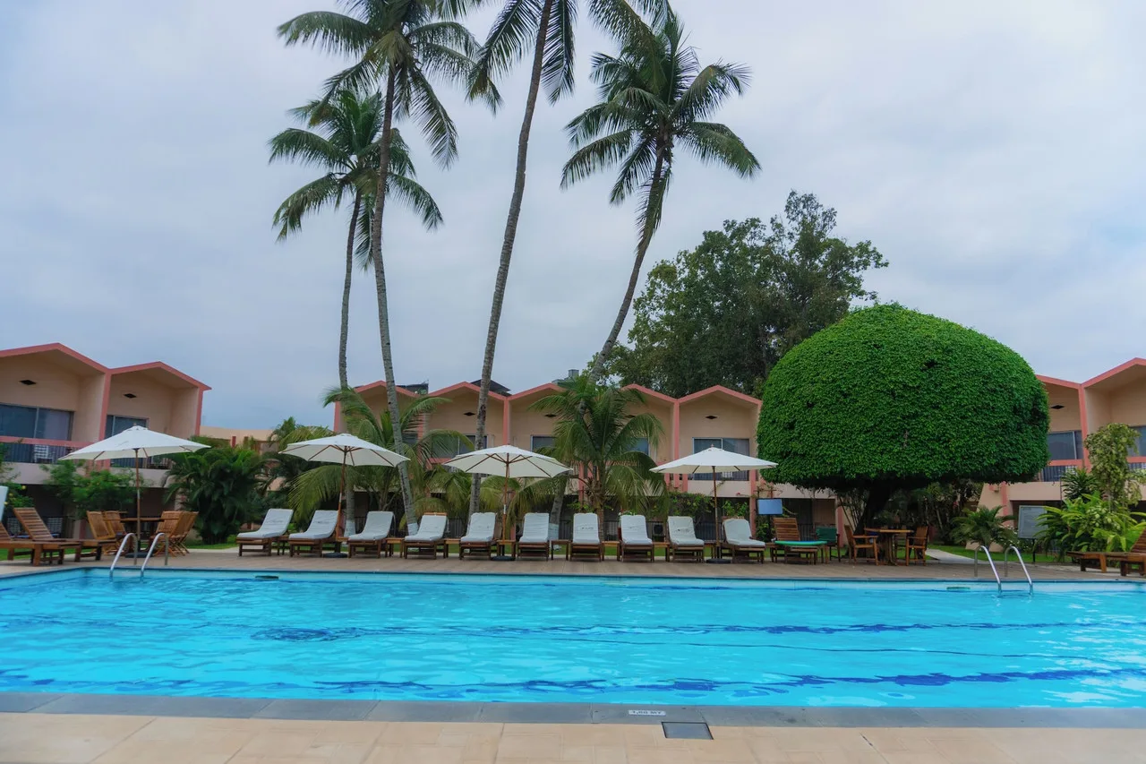 Hotel Elais — ภาพห้องพักและบรรยากาศ