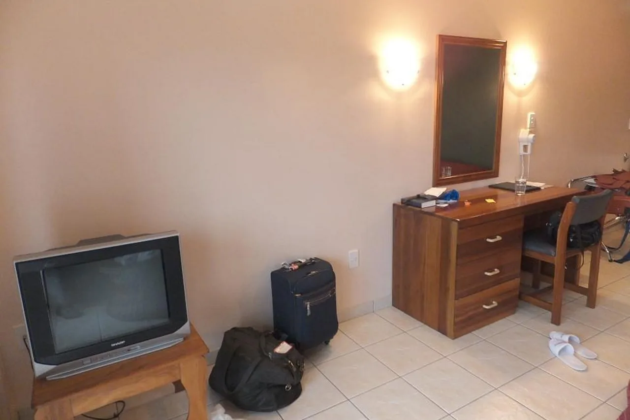 Hotel Elisa — rooms and atmosphere
