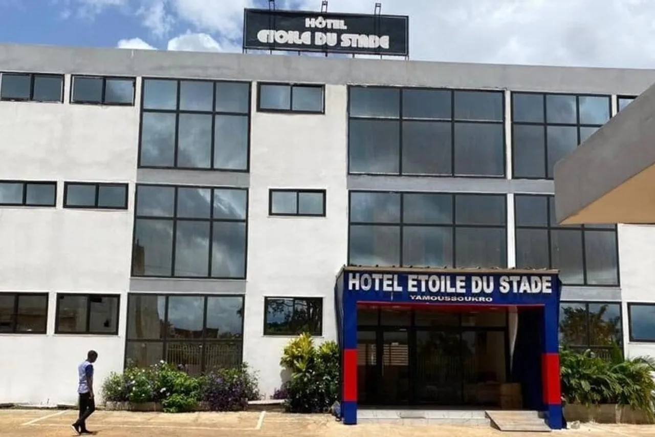 Hotel Etoile Du Stade — ภาพห้องพักและบรรยากาศ