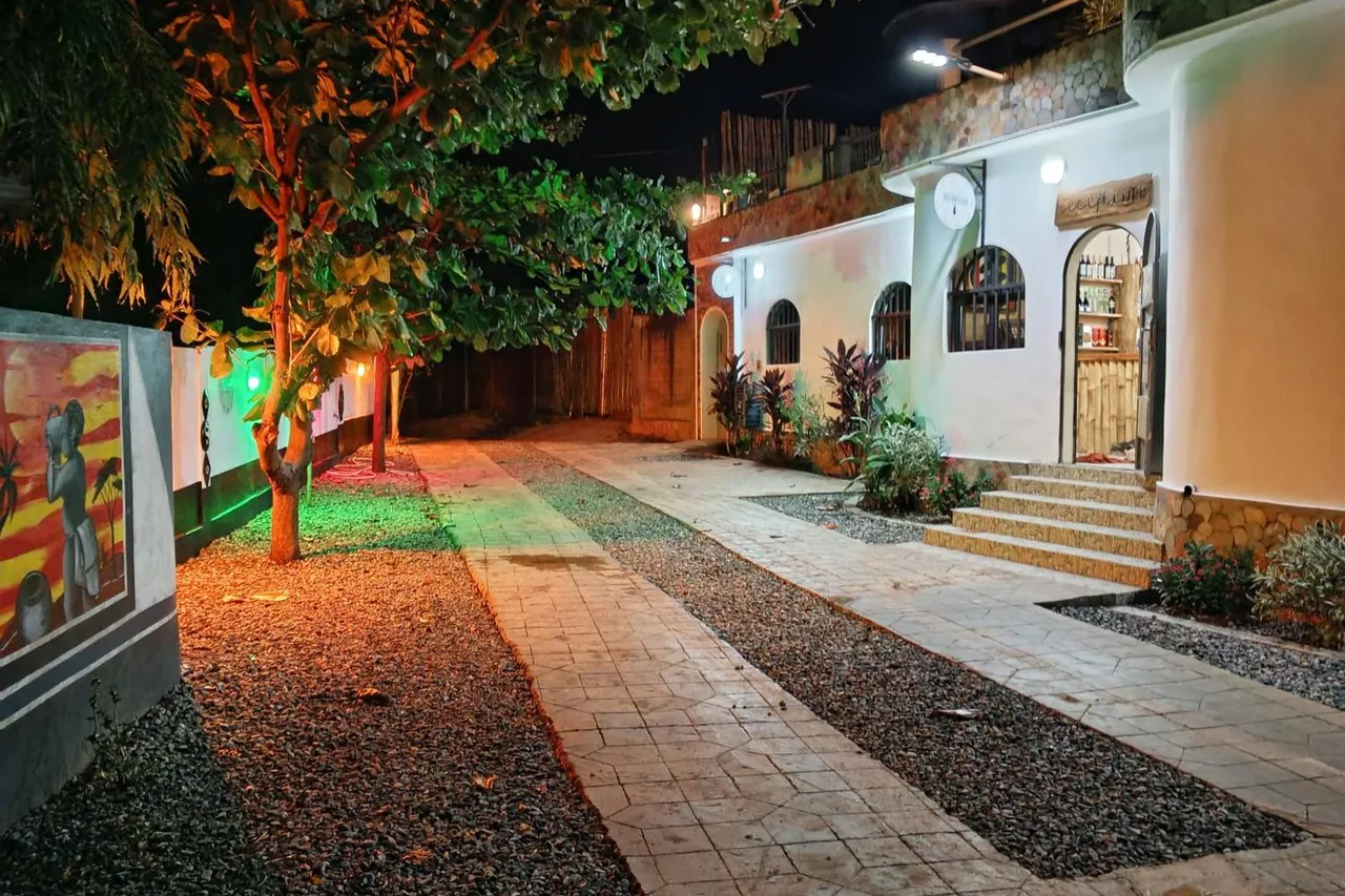 Hotel Eyram Kpalimé — ภาพห้องพักและบรรยากาศ