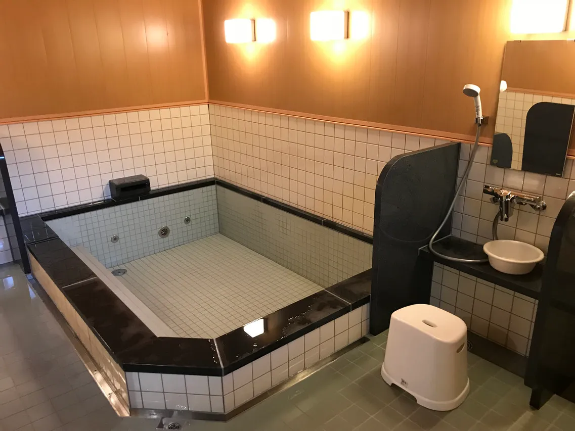Hotel Famitec Nikko Station — rooms and atmosphere